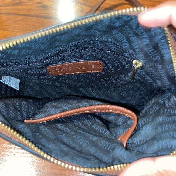Steve Madden Crossbody Purse - Picture 5 of 5